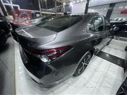 تۆیۆتا کامری